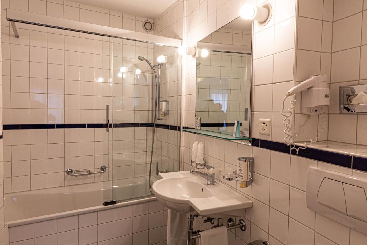 Hotel Kronenhof Schaffhausen Exteriör bild