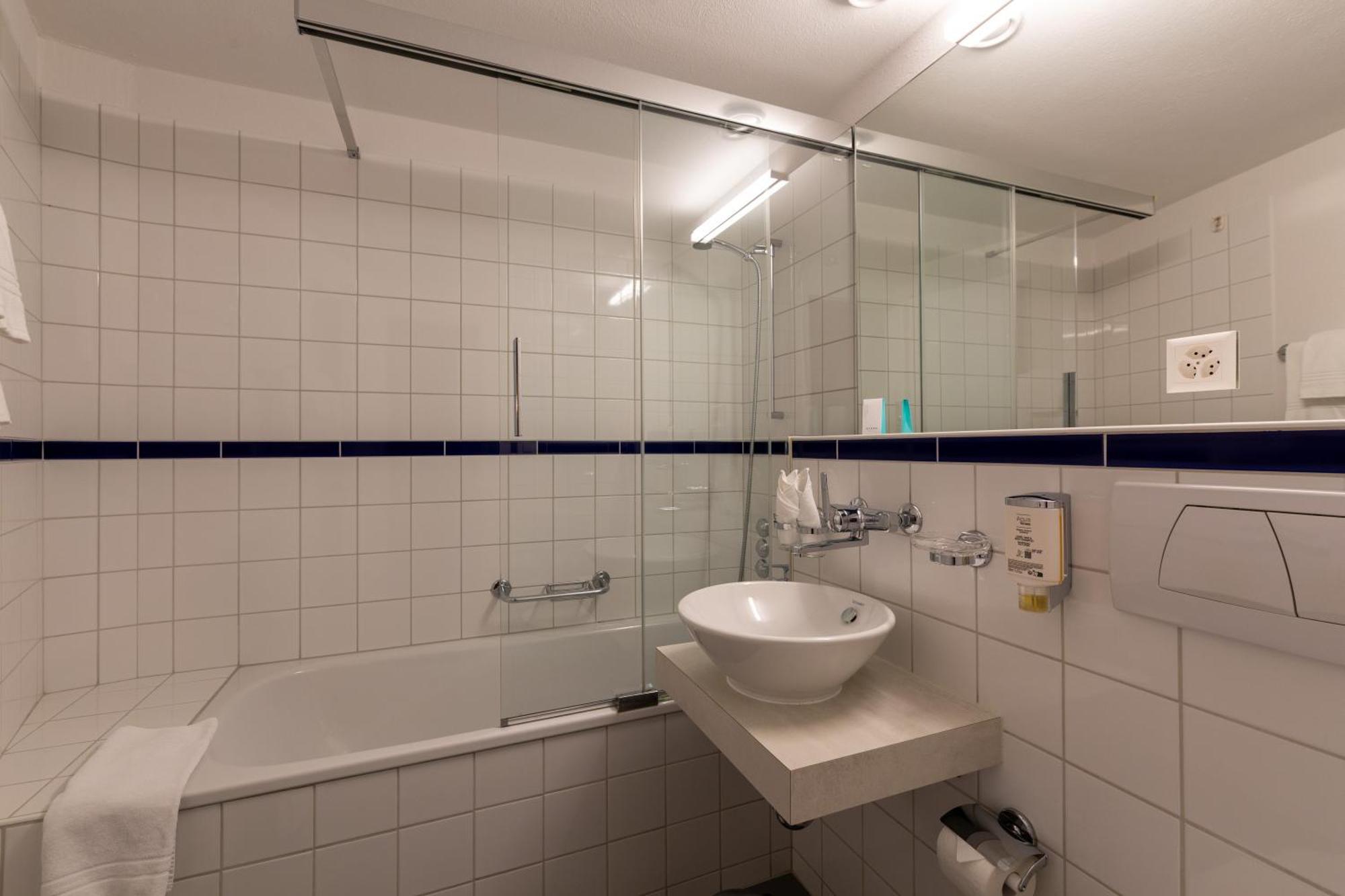 Hotel Kronenhof Schaffhausen Exteriör bild