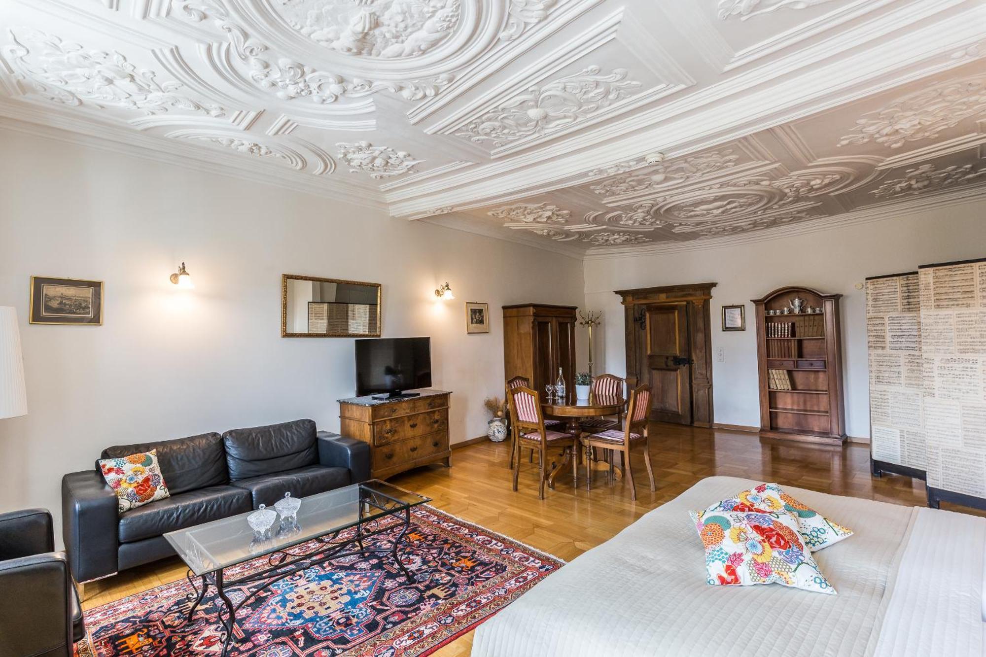 Hotel Kronenhof Schaffhausen Rum bild